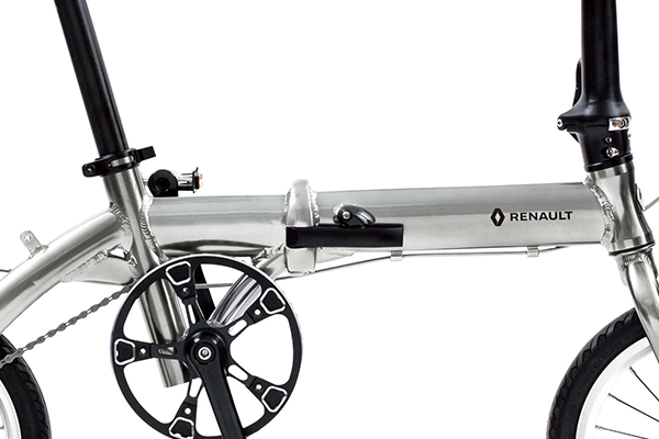 「バテッドチューブ」採用で強度を保ちつつ軽量に仕上げたフレーム！！