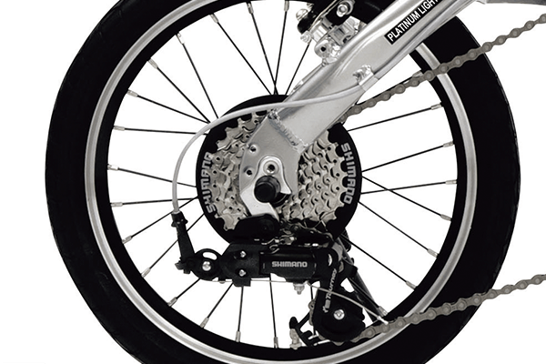 様々なシチュエーションで快適に走行していただける様に、安心安全のシマノ製7段変速機を搭載。