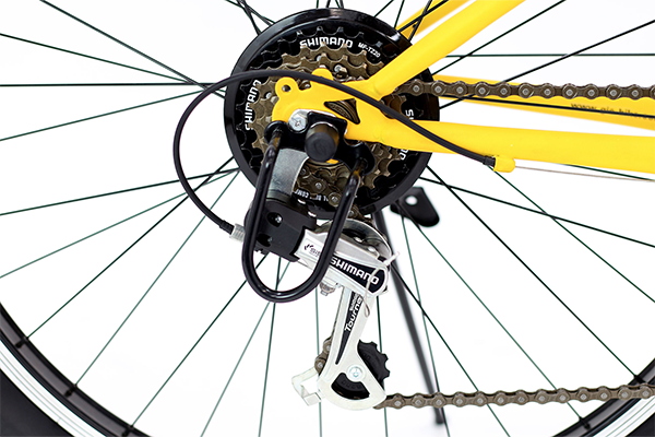 シマノ製変速機を装備したリア6段変速。