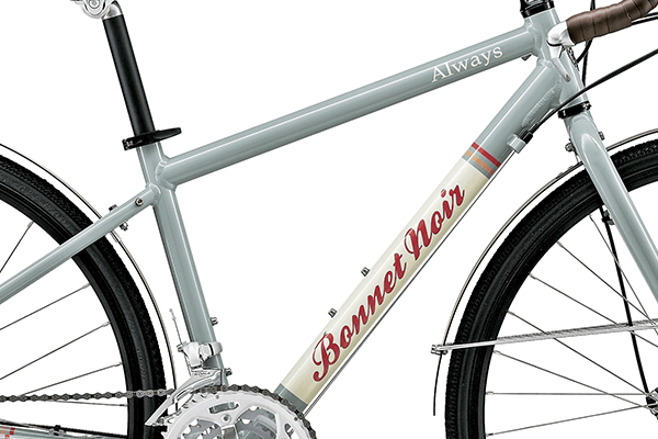 軽量かつ高剛性なアルミ製フレームを採用。