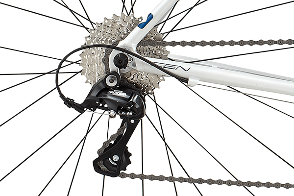 精度と剛性が高いシマノ製「SORA」ディレイラーを搭載。