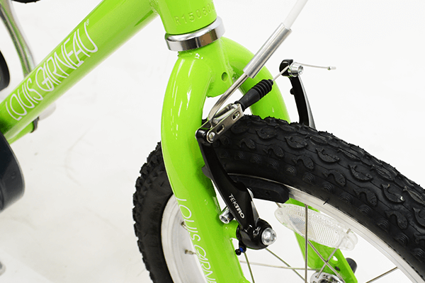 幼児車だからと言って制動の要に気を抜かない！弱い握力でもしっかりブレーキできます。