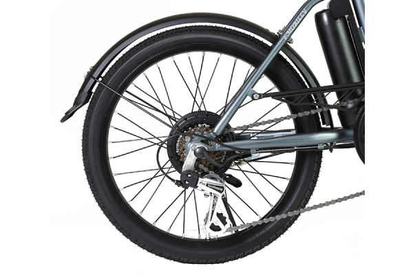 安心のSHIMANO製外装6段変速。