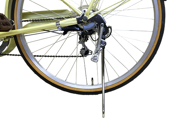 不安定な場所でも車体を安定させられる両足スタンドを搭載。