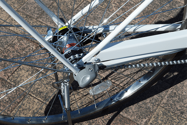 内装式のため、チェーンが外れることがかなり少なく、止まった状態でも変速が可能です。