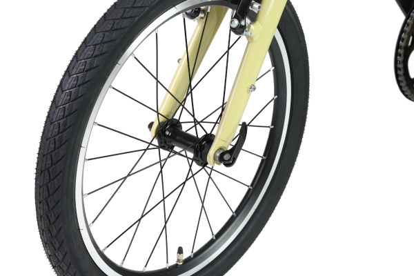 自転車の輪行やパンク修理にも便利なクイックリリース。