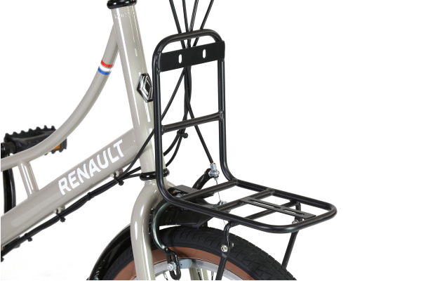 バスケット取り付けが可能なフロントキャリア。