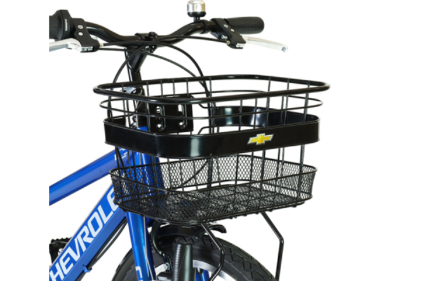 リュックや遊び道具の持ち運びに便利な前かご。