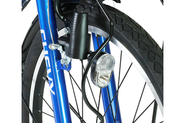 対向車からも視認性の高い反射板付きダイナモライト。