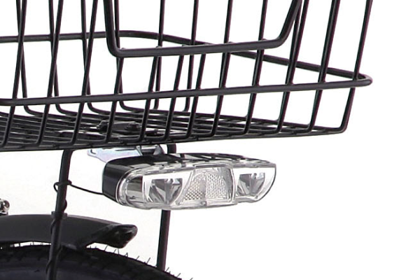 リング錠付きのモデルからはライトが幅広に。夜間の走行でも視認性アップ。