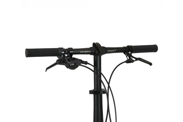 ハンドルバー、ハンドルステムも軽量なアルミ製。