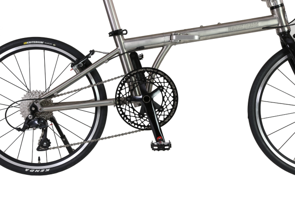 ギヤクランクは53Tの歯数を採用。