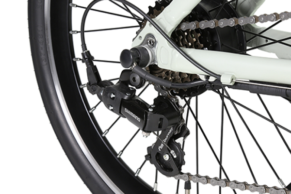 安心・安全のシマノ製7段変速を搭載。