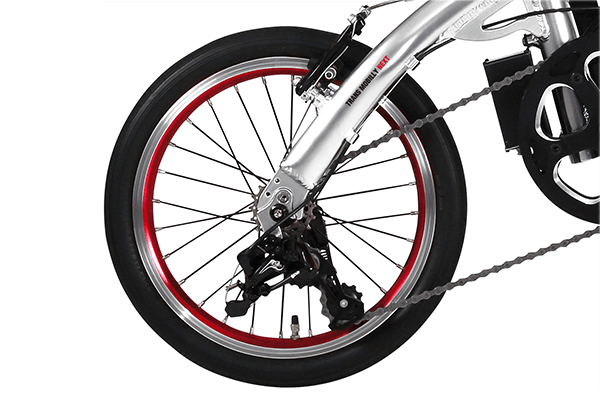 軽量ながら走りも追及し外装変速機を装備しています