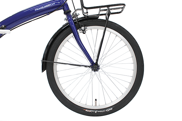 安定性の高い太目のタイヤで小さな車輪でもフラつきにくく、安定した走行が可能です！