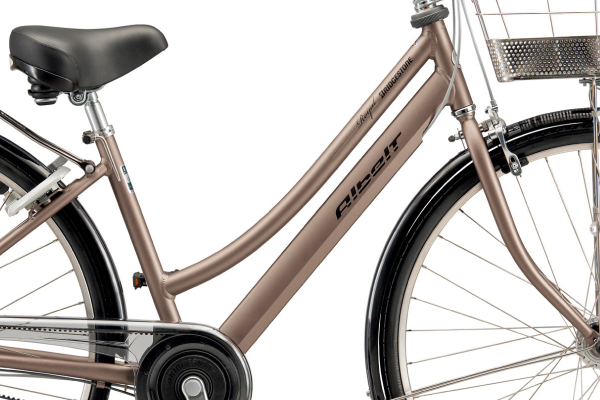 サビに強く、軽量なアルミフレームです。