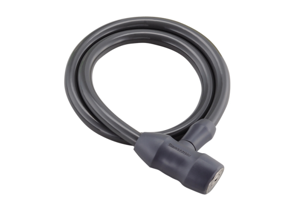 後輪錠に加えワイヤーロックも付属。操作は同じキーでOK。