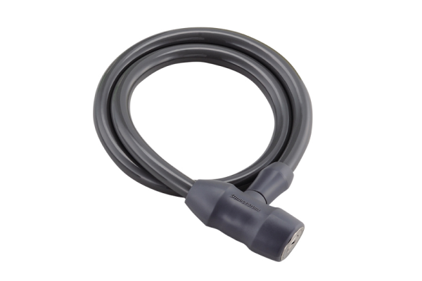 後輪錠に加えワイヤーロックも付属。操作は同じキーでOK。