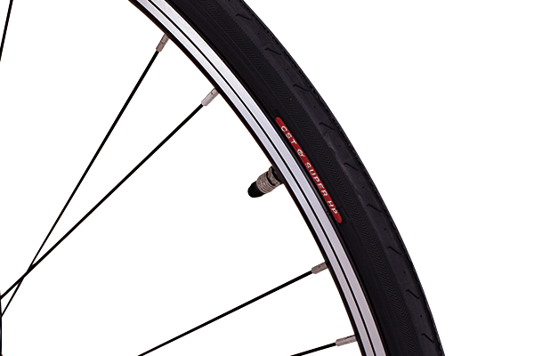 一般的な自転車と同じ空気入れが使用できるイギリス式バルブを採用。