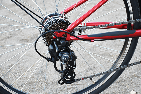 坂道だってへっちゃら。外装7段変速機を搭載しました。