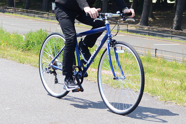 アルミフレームで軽快な乗り心地