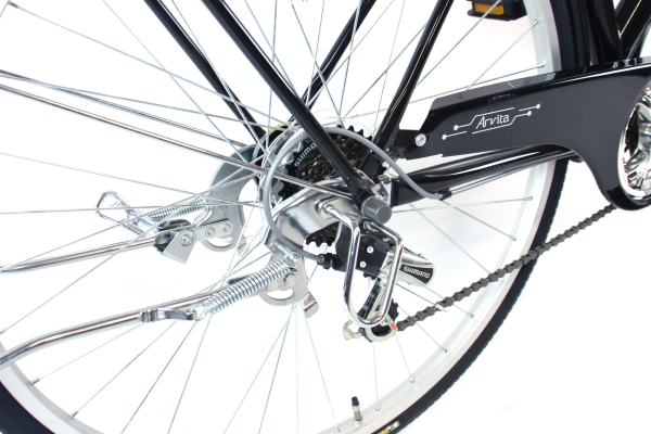 坂道もグングン進む6段変速機つき。