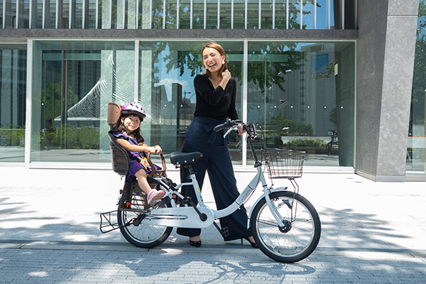 cyma ヘッドレスト付チャイルドシート搭載limini 子供乗せ自転車 20インチ