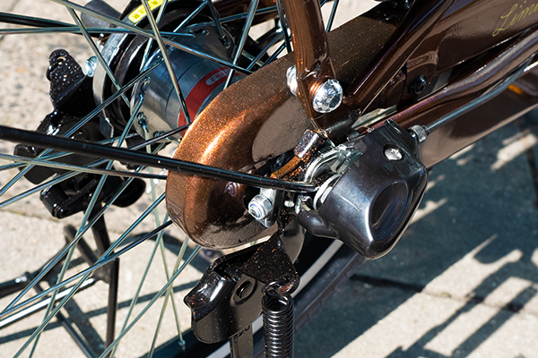 ヘッドレスト付チャイルドシート搭載limini+ ブラウン　(引き取り限定) ヘッドレスト付チャイルドシート搭載limini+ ブラウン (引き取り限定