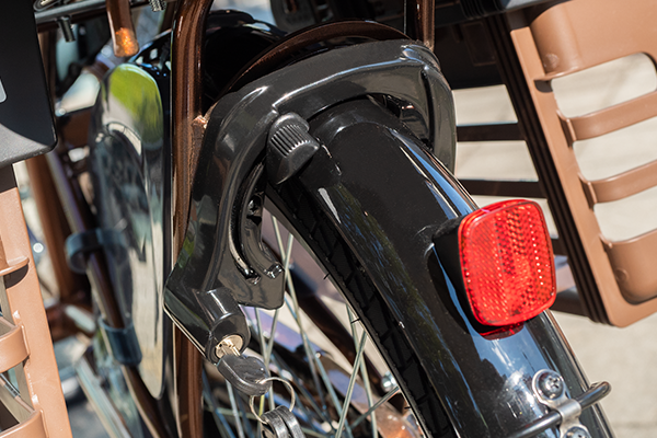 ヘッドレスト付チャイルドシート搭載limini 子供乗せ自転車 20インチ