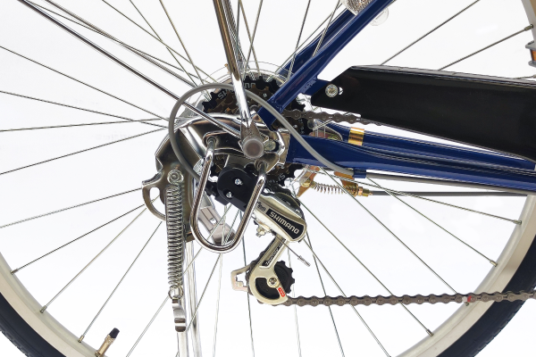 街なかの起伏対応できる6段変速機を搭載。