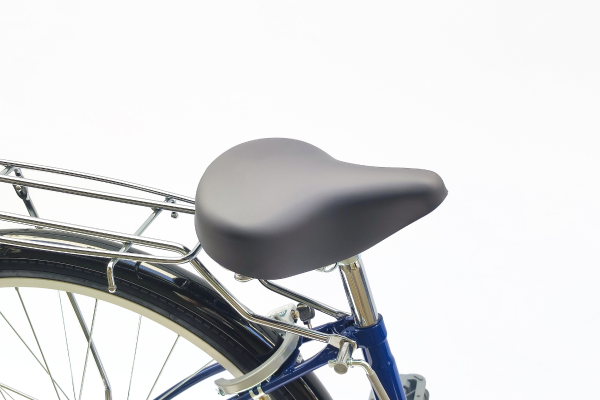 クッション性のあるソフトタイプのサドル。