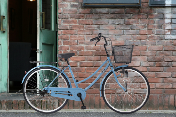 背景合成画像です。色味の調整は行っておりません。