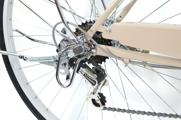 どんな道でも安心・快適に走行していただける様に、信頼のシマノ製6段変速機を搭載。
