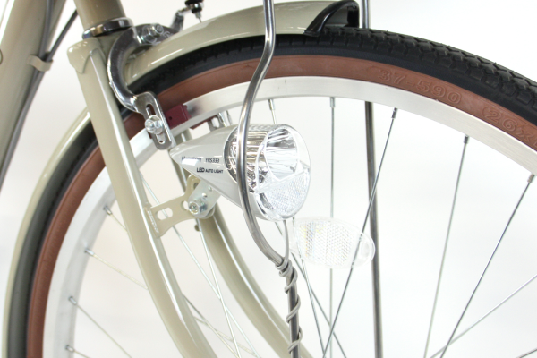 LEDオートライト。夜間に自動点灯するため安心です。