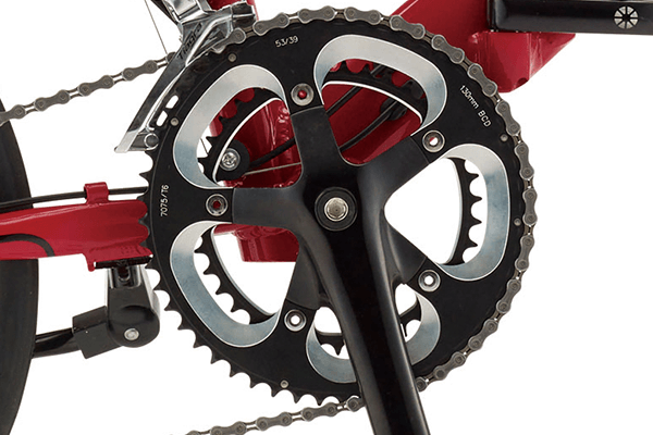 フロントダブルの20段変速仕様。さまざまなシチュエーションで快適な走行を楽しめます。