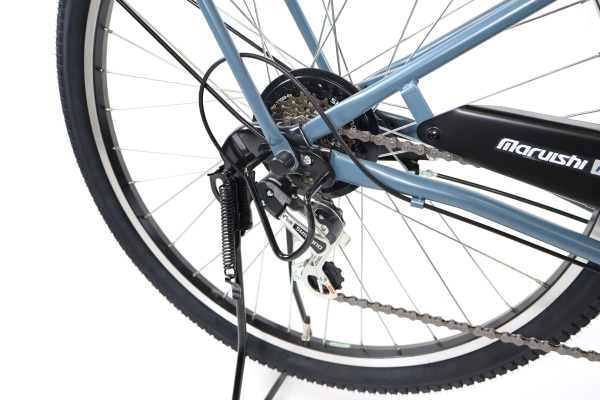 安心・快適に走行可能なSHIMANO製の外装6段変速。