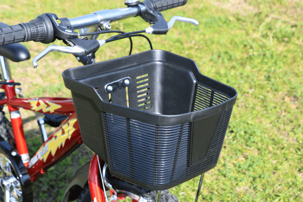 万が一ぶつかってもあぶなくない前カゴです。