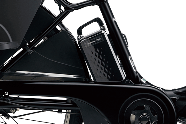 約5時間の充電で、パワーモード：約60km、オートマチックモード：約70km、ロングモード：約96kmの走行が可能です。