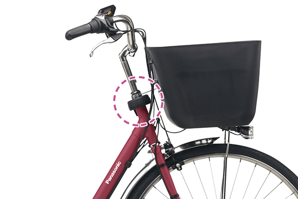 スタンドを立てると同時にハンドルが固定。