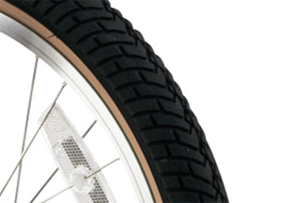 太さ約50mmの幅広タイヤで安定感抜群！