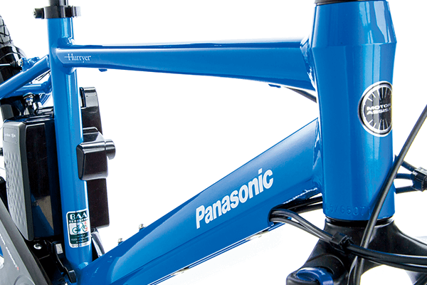 液圧によりチューブを複雑な断面形状に成型。ヘッド周りの形状も見直し、高剛性・計量化を実現しました。