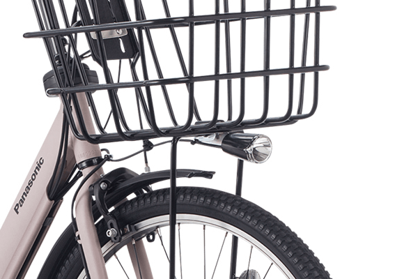 1灯のLEDランプを採用。暗くなると自動で点灯するオートライト機能付です。