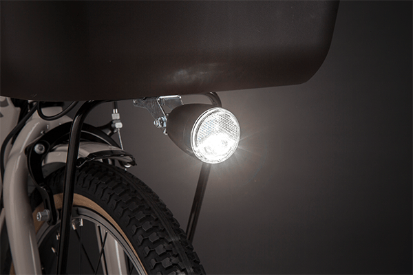 3人乗り用チャイルドシート付きギュット・クルームR・DX パナソニック