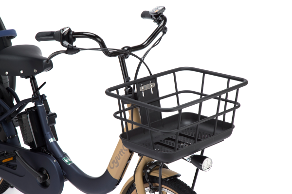 2022モデルからは荷物を傷つけにくく、ワイドな大容量サイズ。
※高さ約230mm×奥行約330mm×幅約450mm