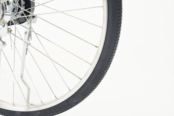 美しさが長持ちするステンレス素材をリム部分に採用。