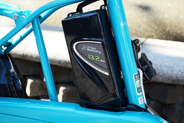 バッテリー容量13.2Ah。最大約63km走行可能。