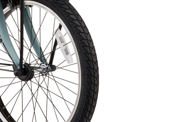 安定感が高い幅広のタイヤ（20ｘ2.125HE）。