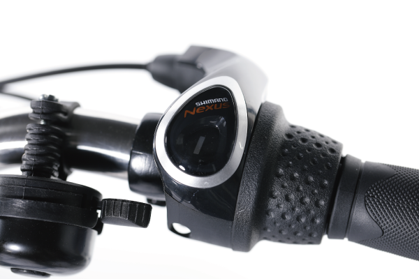 メンテナンスフリーで快適な走行を実現する安心のシマノ製内装3段変速を採用。