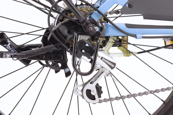 倒れた時に変速機を守ってくれるディレーラーガード付き。