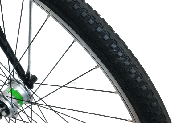 太めの耐パンクタイヤと極厚チューブを採用し摩耗やパンクを防ぎます。